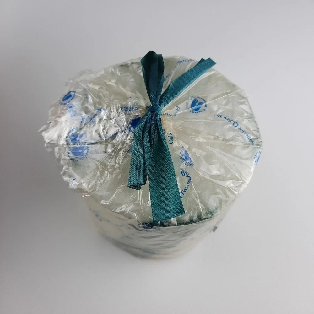 Lumi-Lite Cake Scented Pillar Candle Merry Go Rounds Garden Wall Frosted